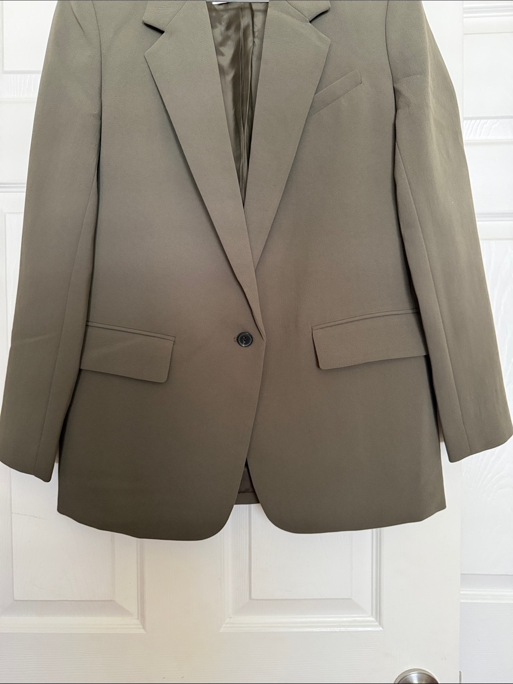 Aritzia Wilfred Generation Dark Olive Blazer 2 - Crepette - Picture 3 of 6